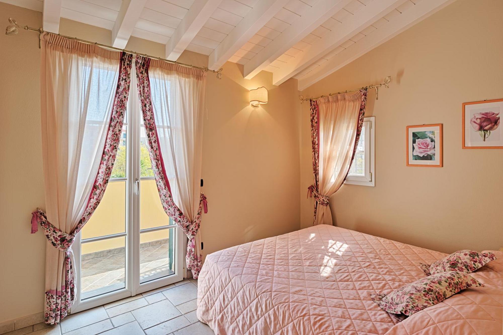 Casa Vacanze Nel Giardino Di Renzo Imperia Bagian luar foto