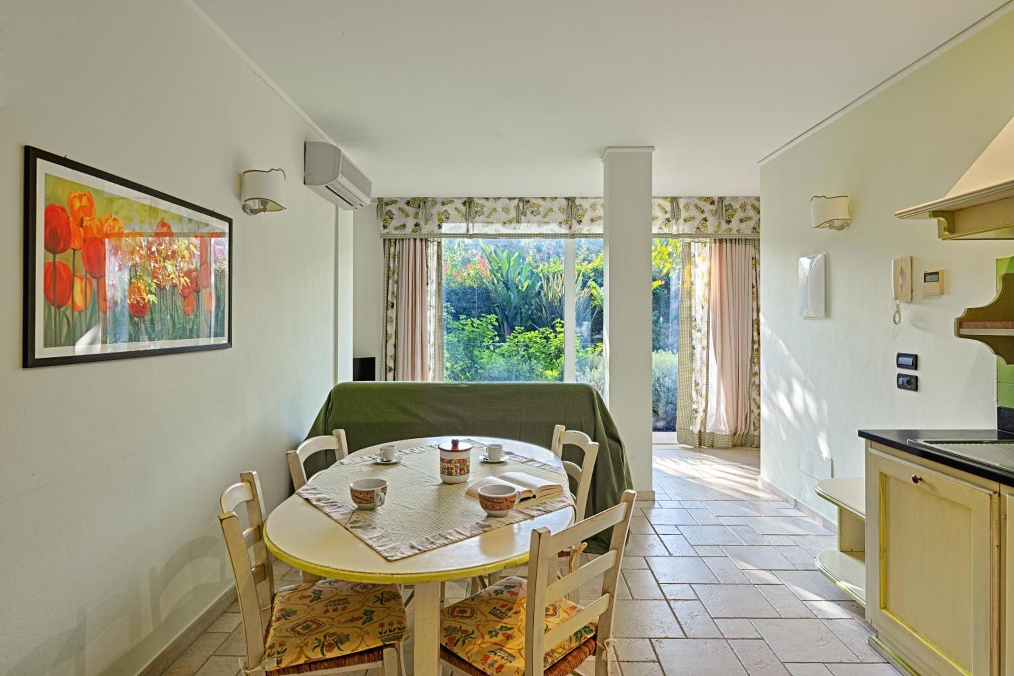 Casa Vacanze Nel Giardino Di Renzo Imperia Bagian luar foto